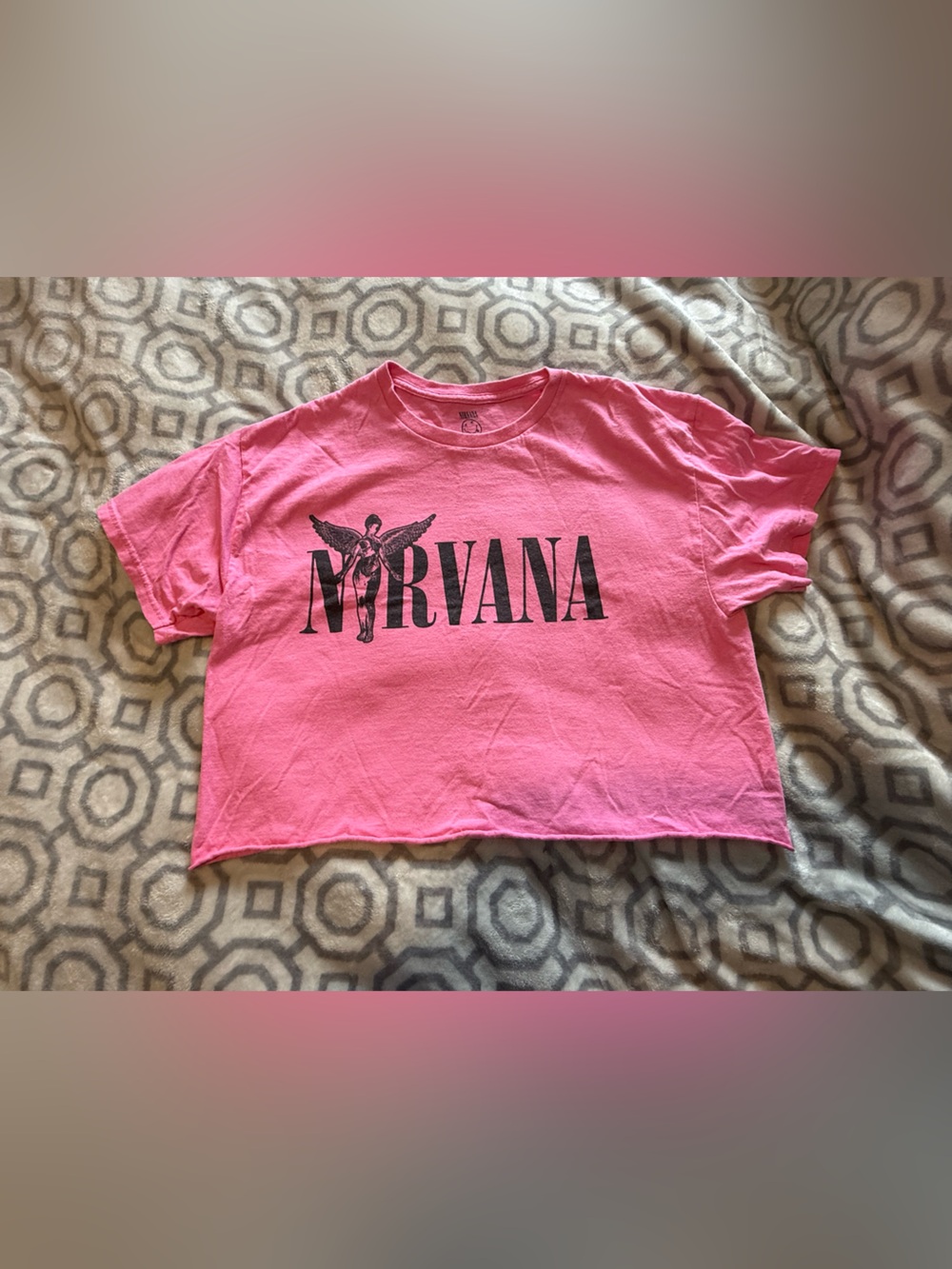 Nirvana cropped graphic tee pink & black